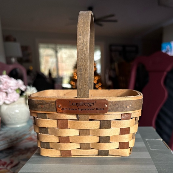 2007 Longaberger Hostess appreciation basket - Picture 1 of 3